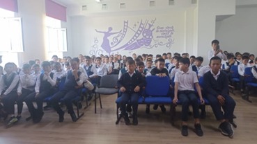 «Менің құқықтық алаңым» және «Қоғамдық орында өзіңді ұстай білесің бе?» тақырыптарында «Жас сақшылар» мен ашық әңгіме өткізілді